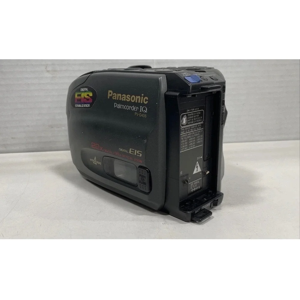Panasonic Palmcorder IQ PV-D406 VHS-C Camcorder 22x Digital Zoom‎ EIS Bundle Bag